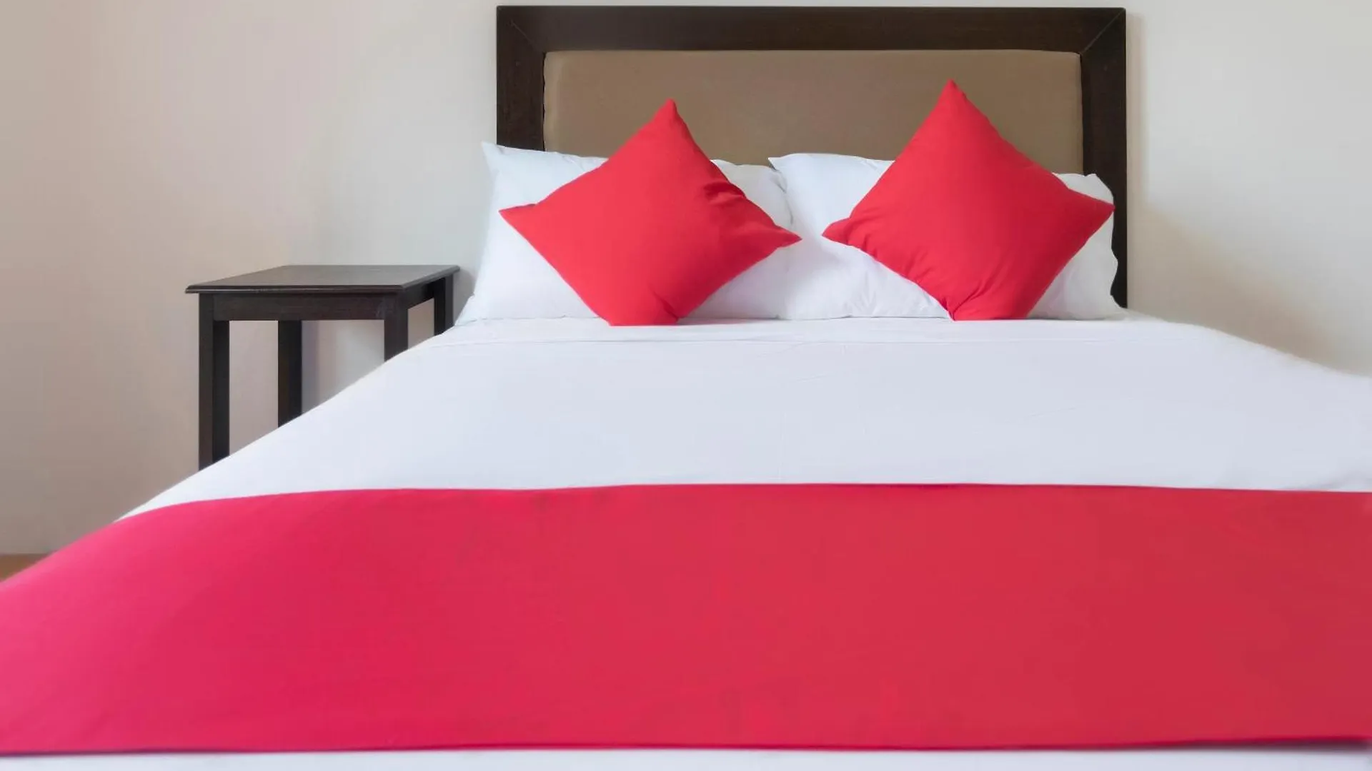 *** Hotel Oyo 431 Apollo 11 Apartelle Pasay Filipinas