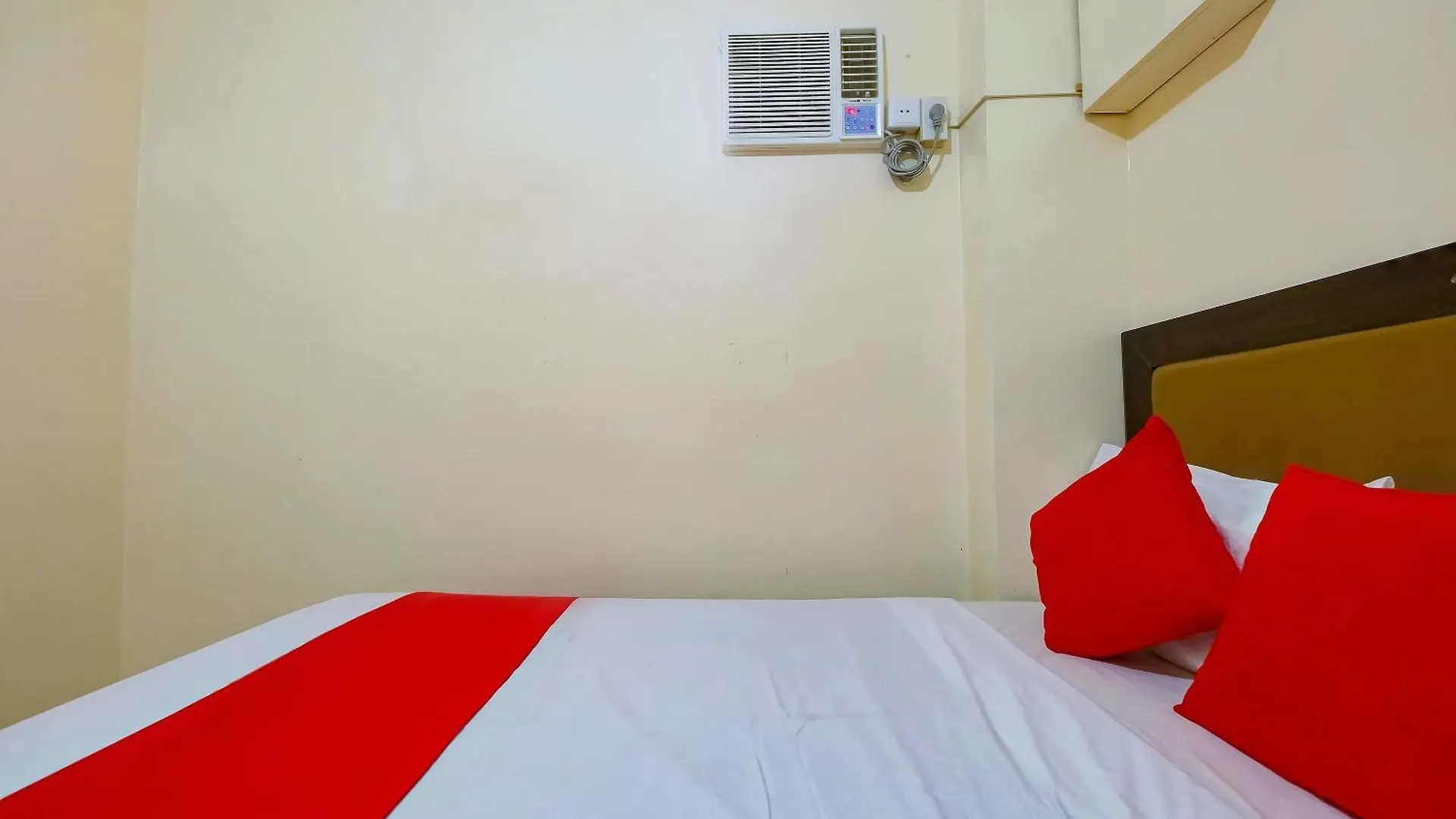 Hotel Oyo 431 Apollo 11 Apartelle Pasay