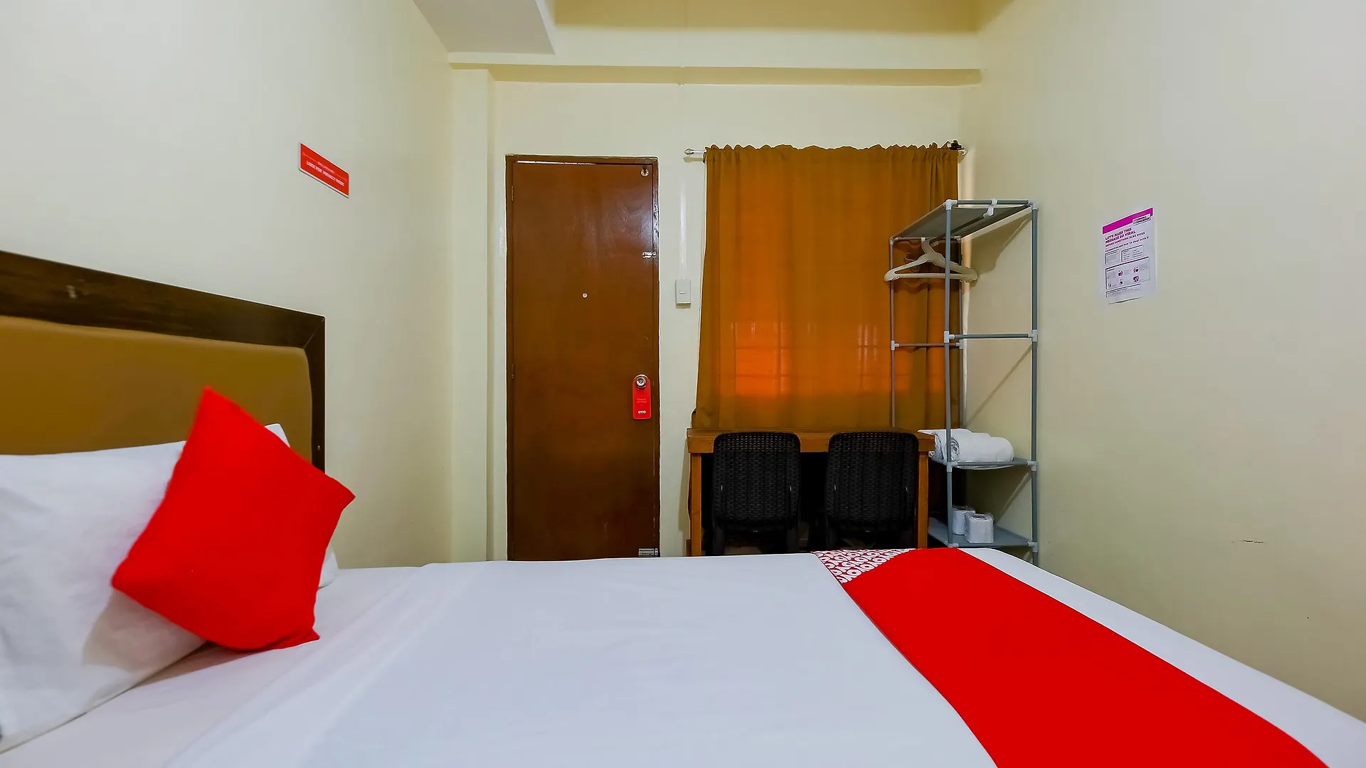 Hotel Oyo 431 Apollo 11 Apartelle Pasay
