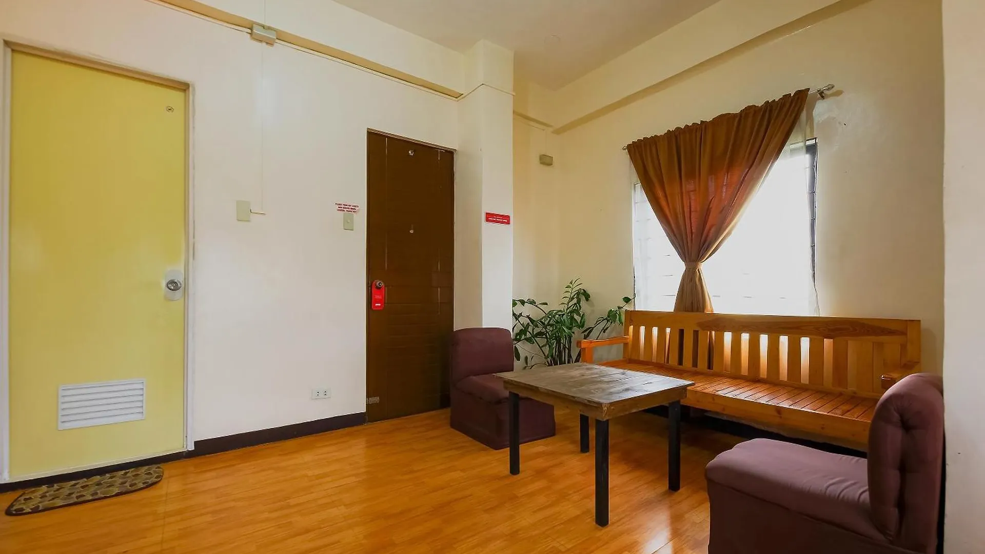 *** Hotel Oyo 431 Apollo 11 Apartelle Pasay Philippines