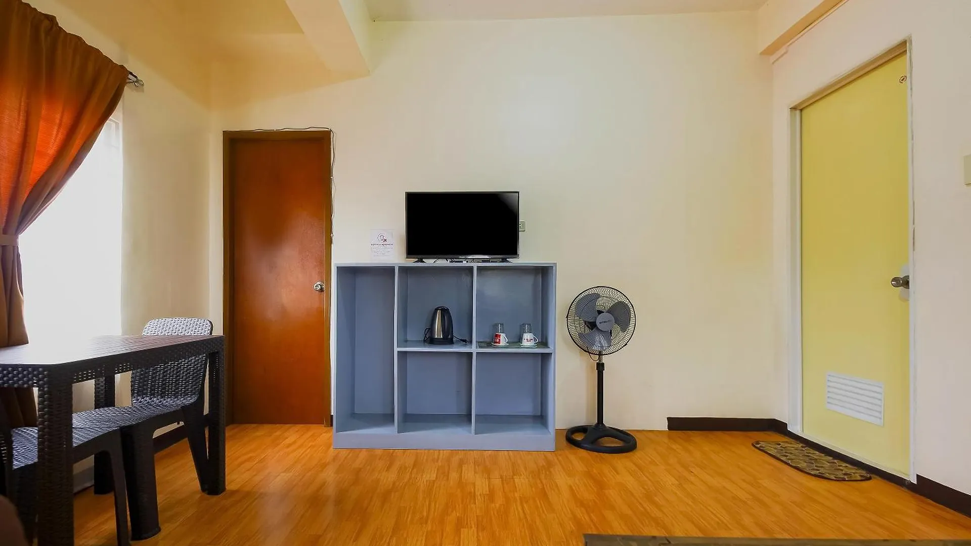 Oyo 431 Apollo 11 Apartelle Pasay